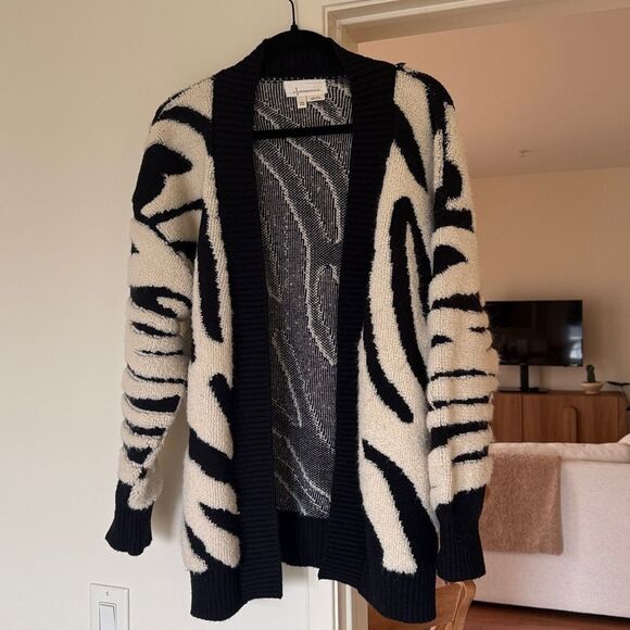 Anthropologie | Black and White Textured Knit Cardigan Sweater ONE SIZE - Picture 4 of 7